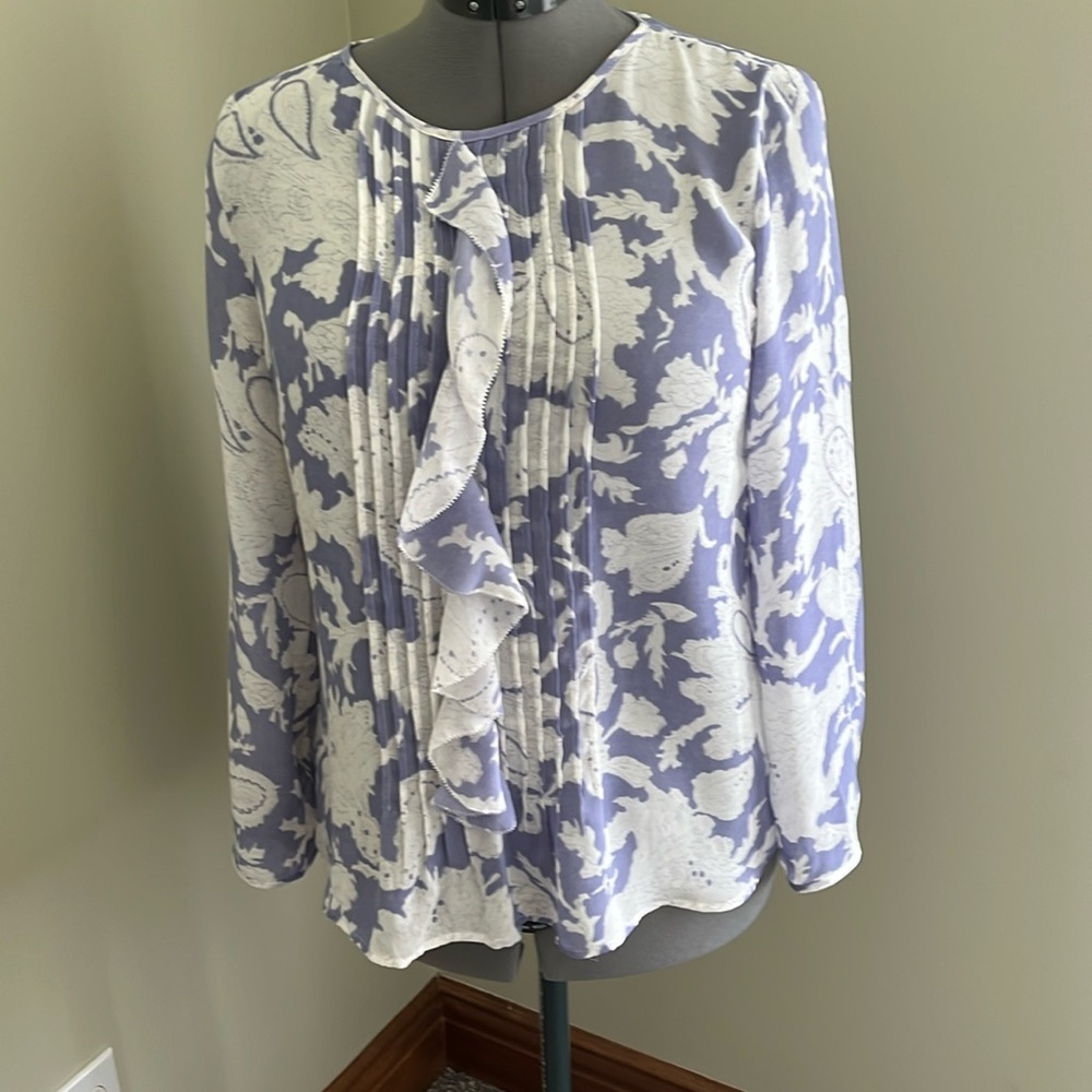 Women’s Banana Republic blouse.